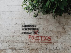 Kita Enggak Peduli Politik, tapi Politik Suka Banget sama Kita